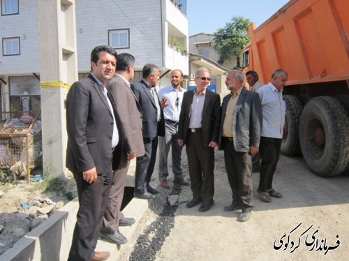 بازدید فرماندار از اجرای طرح هادی روستای بالاجاده