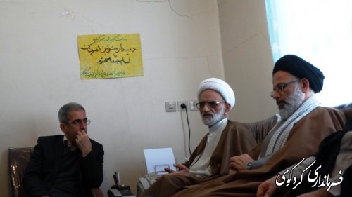 دیدار اعضای ستاد دهه فجر شهرستان با امام جمعه کردکوی