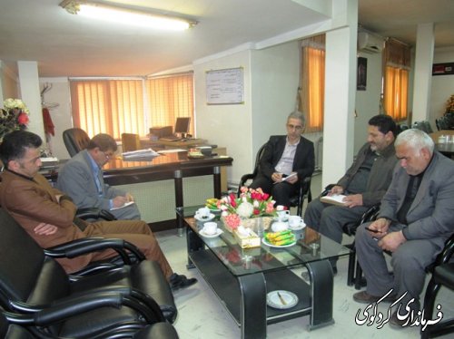 در آستانه سال نو اعضای شورای اسلامی بخش مرکزی با فرماندار دیدار و گفتگو کردند