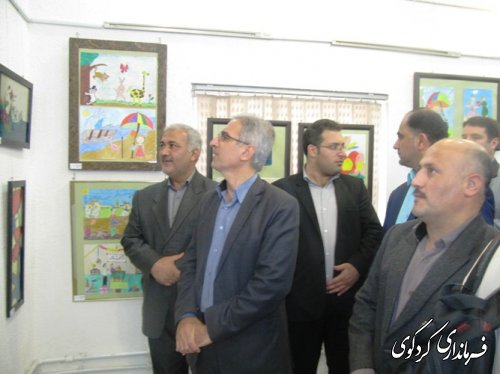 افتتاح نمایشگاه هنرهای تجسمی کودکان و نوجوانان "آموزشگاه هیرا"با حضور فرماندار