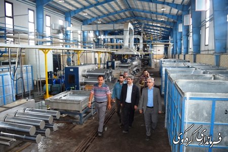 بازدید فرماندارو مدیر کل صنعت ،معدن وتجارت استان  از واحدهای تولیدی شهرک صنعتی کردکوی