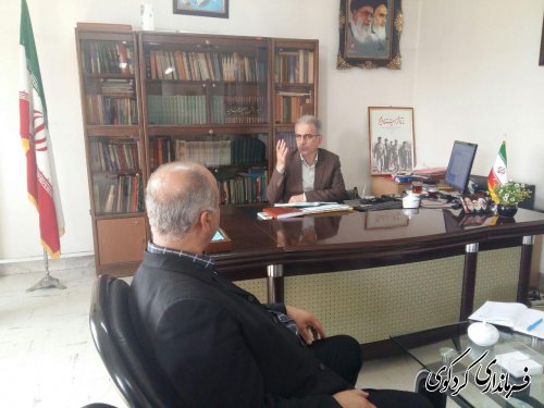 امروز سه شنبه تعدادی از شهروندان با حضور در محل کار جمالی فرماندار کردکوی با وی دیدارکردند