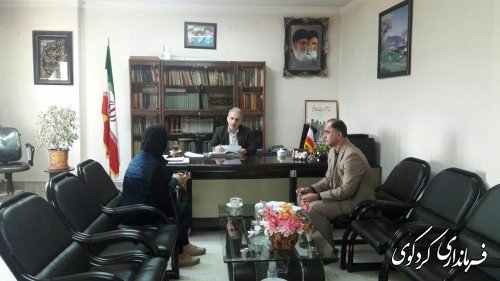 جمالی فرماندار کردکوی،در روز ملاقات عمومی با چند تن از شهروندان کردکوی دیدارکرد