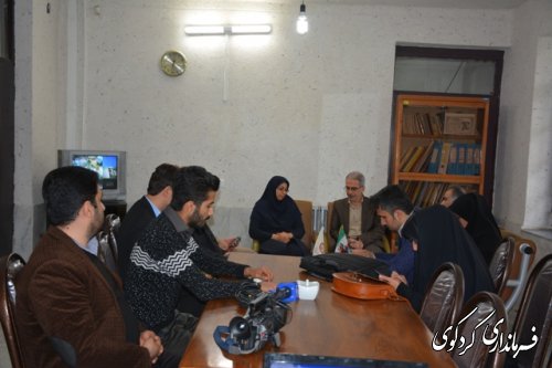 فرماندار کردکوی , بهمراه تعدادی از فعالان رسانه, از  مدیران زن در ادارات شهرستان تقدیر کرد