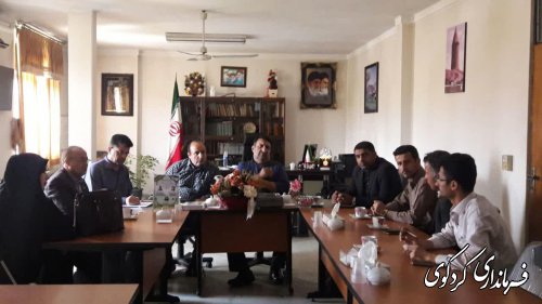 جلسه هماهنگی وحل مسائل و مشکلات روستای یساقی با فرماندارکردکوی