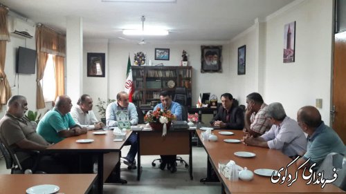 دیدار و گفتگوی اعضای هیات رئیسه اتحادیه کامیون داران کردکوی با فرماندار شهرستان کردکوی .