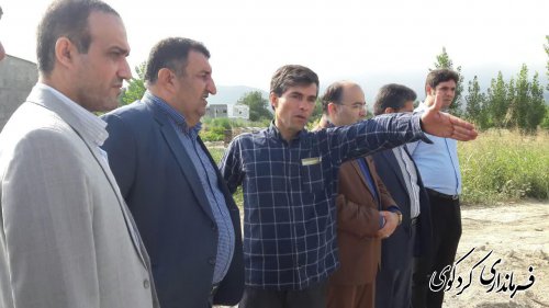 فرماندار کردکوی  از عملیات  ساختتمانی پل در حال ساخت روی رودخانه قاضی محله بازدید کرد.