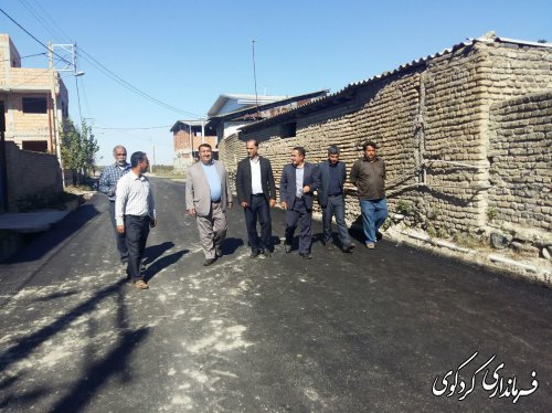 با صرف هزینه ۳۰۰میلیون تومان زیر سازی و آسفاالت روستای حاجی آباد دشت به اتمام رسید 