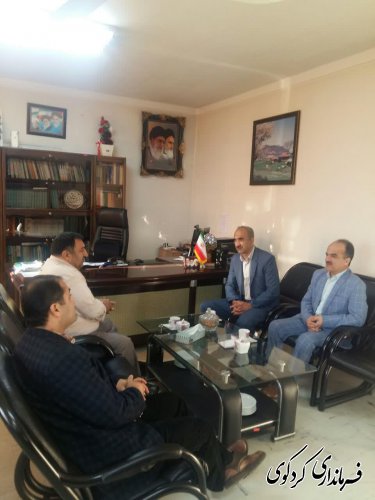 روسای قبلی و جدید اداره ثبت اسناد شهرستان با فرماندار کردکوی دیدار کردند