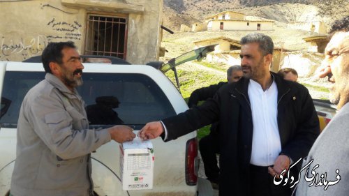 ۱۰۰ بسته مواد غذایی و امدادی بین آسیب دیدگان روستاهای مناطق کوهپایه ای توزیع شد.