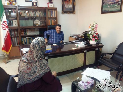 تعدادی از شهروندان شریف شهرستان در زمینه مسایل و مشکلات خود با ابراهیم قدمنان فرماندار کردکوی  دیدار و گفتگو کردند .