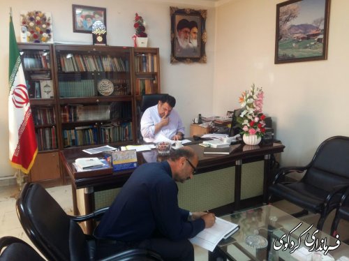 تعدادی از شهروندان شهرستان با فرماندار کردکوی دیدار کردند