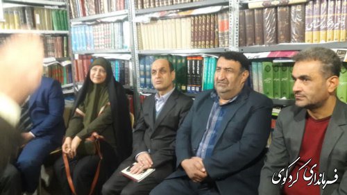 بازدید استاندار گلستان به اتفاق فرماندار از کتابخانه حصوصی روستای بالاجاده کردکوی 