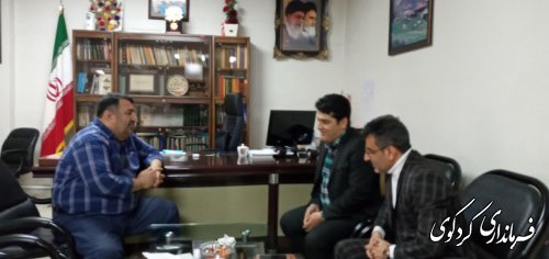 روسای اتحادیه تاکسیرانی و حمل و نقل شهری و انجمن حمل و نقل رانندگان کردکوی با قدمنان فرماندار  دیدار کردند.