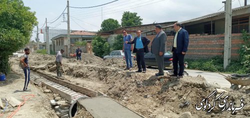 قدمنان فرماندارکردکوی  :  پل غازی محله شهر کردکوی با ۲میلیارد تومان در حال اجراست.