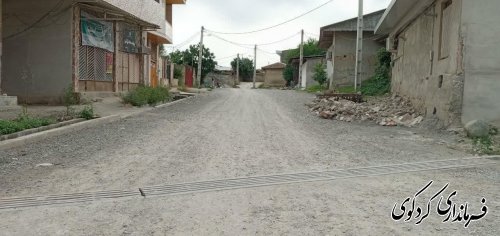 زیرسازی و اسفالت خیابانهای مطهری ،سردار جنگل و نواب روستای بالاجاده در حال اجرا می باشد