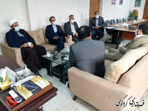 سرپرست بانک کشاورزی استان و هیات همراه با قدمنان فرماندار کردکوی دیدار و گفتگو کردند.