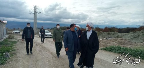 بازدید فرماندارو اعضای شورای تامین به اتفاق امام جمعه کردکوی از زهکشی مزارع چهلدین و گلخانه شهرستان کردکوی
