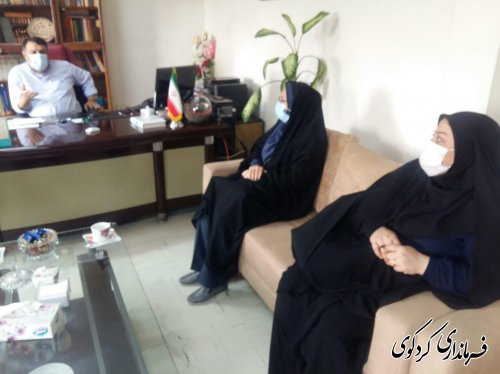 بانو دکتر جباری مدیر کل بانوان و خانواده استانداری گلستان با قدمنان فرماندار کردکوی دیدار و گفتگو کرد.