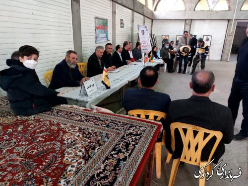 نشست  میز ارتباط مردمی  مدیران دستگاه‌های اجرایی در مصلای نماز جمعه برگزار شد