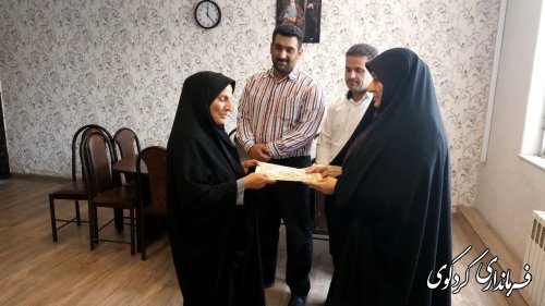 فرماندار کردکوی ازبانوان بخشداری به مناسبت روز دختر تجلیل کرد