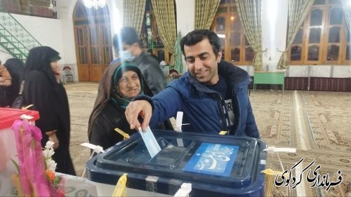 گزارش تصویری || حضور پیر و جوان روستای بالاجاده پای صندوق های رای