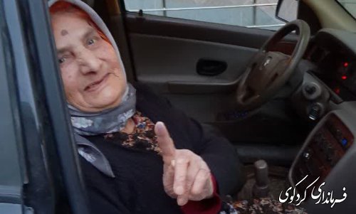 پیرزن 111 ساله کردکوی در انتخابات کردکوی شرکت کرد