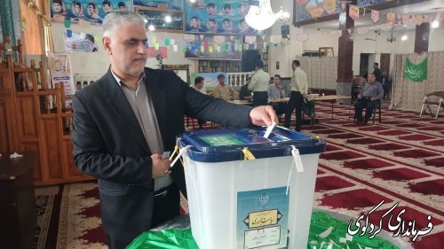 گزارش تصویری // حضور خانم ترک فرماندار کردکوی در شعبه اخذ رأی محله ولاغوز